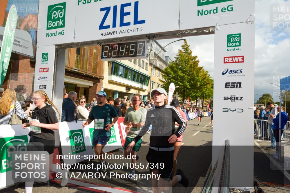 20.09.2026 - PSD Bank Halbmarathon LAZAROV Photography http://msf.ph/oto/10557349 20.09.2026 12:24:59 Ziel 1033, 1134, 1242, 1633, 1654, 2135, 2207, 2294, 2328, 2452, 2596, 2658, 2798, 3510, 3756, 4190, 4663 meine-sportfotos.de