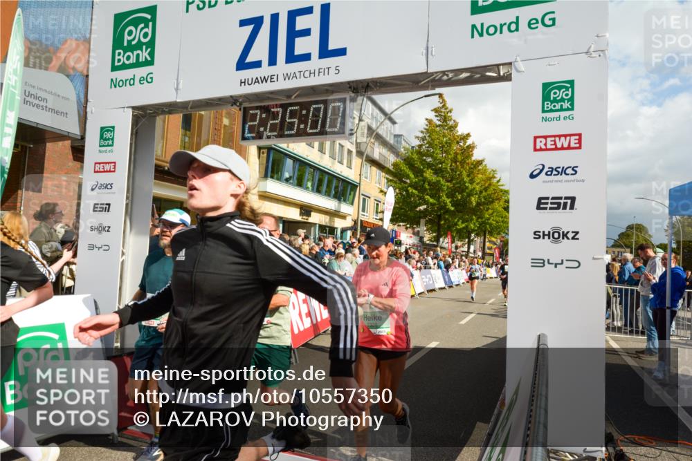 20.09.2026 - PSD Bank Halbmarathon LAZAROV Photography http://msf.ph/oto/10557350 20.09.2026 12:24:59 Ziel 1033, 1134, 1242, 1633, 1654, 2135, 2207, 2294, 2328, 2452, 2596, 2658, 2798, 3510, 3756, 4190, 4663 meine-sportfotos.de