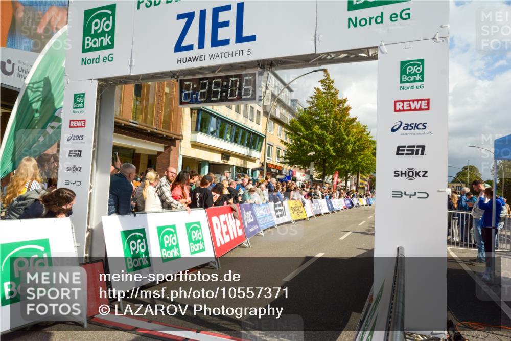 20.09.2026 - PSD Bank Halbmarathon LAZAROV Photography http://msf.ph/oto/10557371 20.09.2026 12:25:05 Ziel 1134, 1633, 2294, 2328, 2596, 2798, 3510, 4663 meine-sportfotos.de