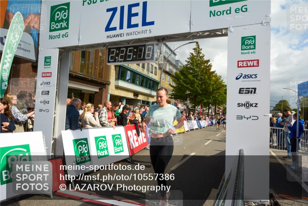 20.09.2026 - PSD Bank Halbmarathon LAZAROV Photography http://msf.ph/oto/10557386 20.09.2026 12:25:18 Ziel 2045, 3061, 3556, 3924, 4725 meine-sportfotos.de