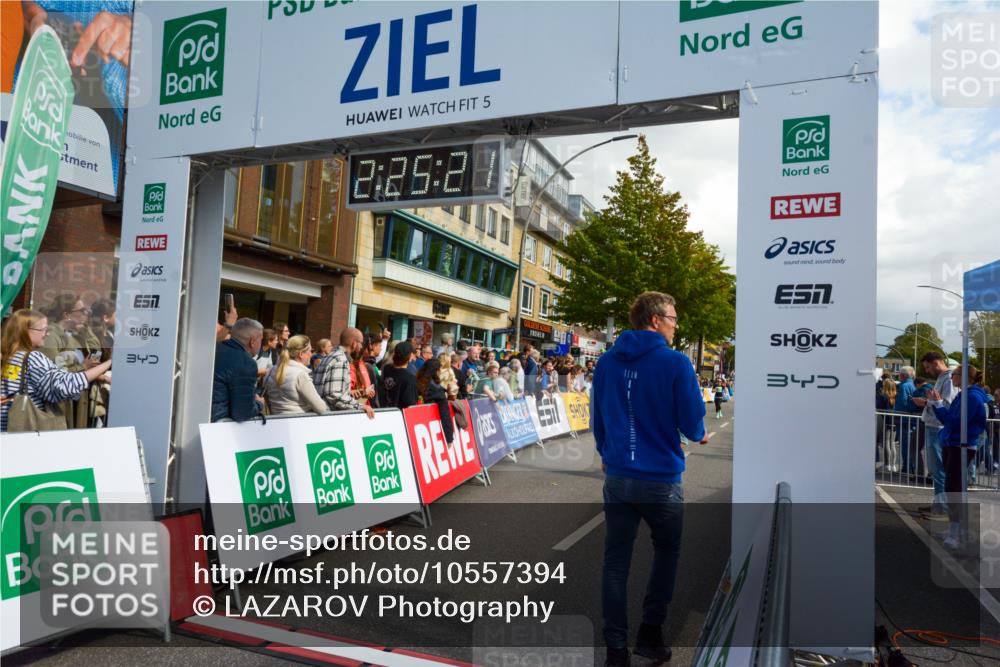 20.09.2026 - PSD Bank Halbmarathon LAZAROV Photography http://msf.ph/oto/10557394 20.09.2026 12:25:20 Ziel 2045, 3061, 3556, 3924, 4725 meine-sportfotos.de