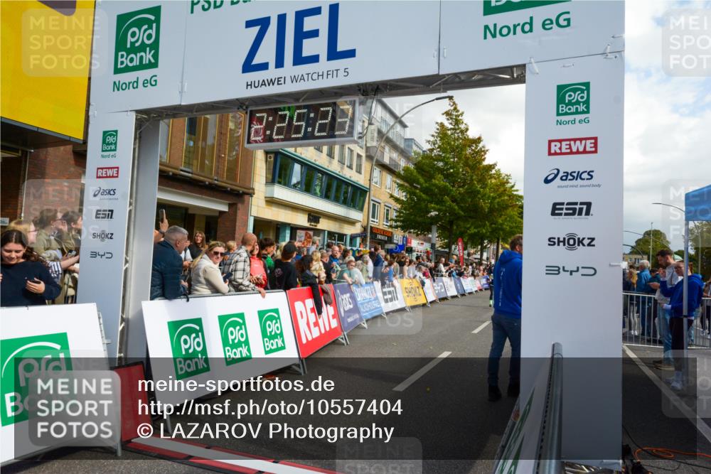 20.09.2026 - PSD Bank Halbmarathon LAZAROV Photography http://msf.ph/oto/10557404 20.09.2026 12:25:23 Ziel 2045, 3061, 3556, 3924, 4725 meine-sportfotos.de