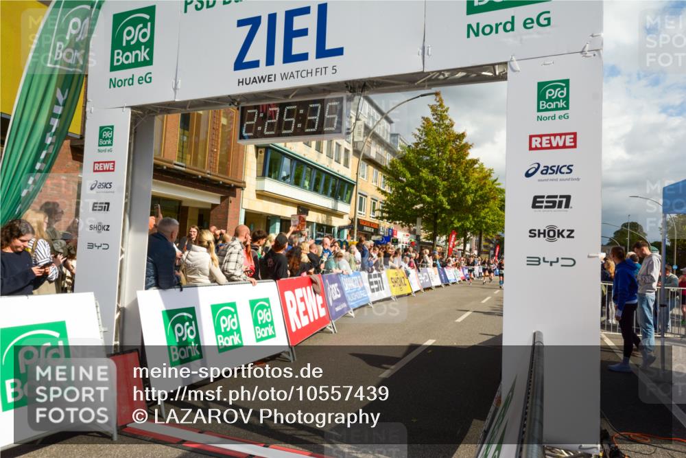 20.09.2026 - PSD Bank Halbmarathon LAZAROV Photography http://msf.ph/oto/10557439 20.09.2026 12:25:34 Ziel 1652, 1798, 2216, 2287, 2507, 2953, 2954, 3242, 3666, 3873, 4749 meine-sportfotos.de