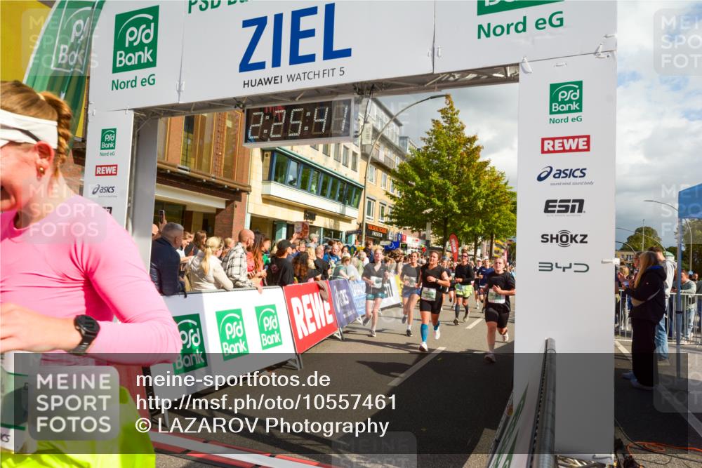 20.09.2026 - PSD Bank Halbmarathon LAZAROV Photography http://msf.ph/oto/10557461 20.09.2026 12:25:41 Ziel 1652, 1798, 2216, 2287, 2507, 2953, 2954, 3242, 3666, 3873, 4749 meine-sportfotos.de