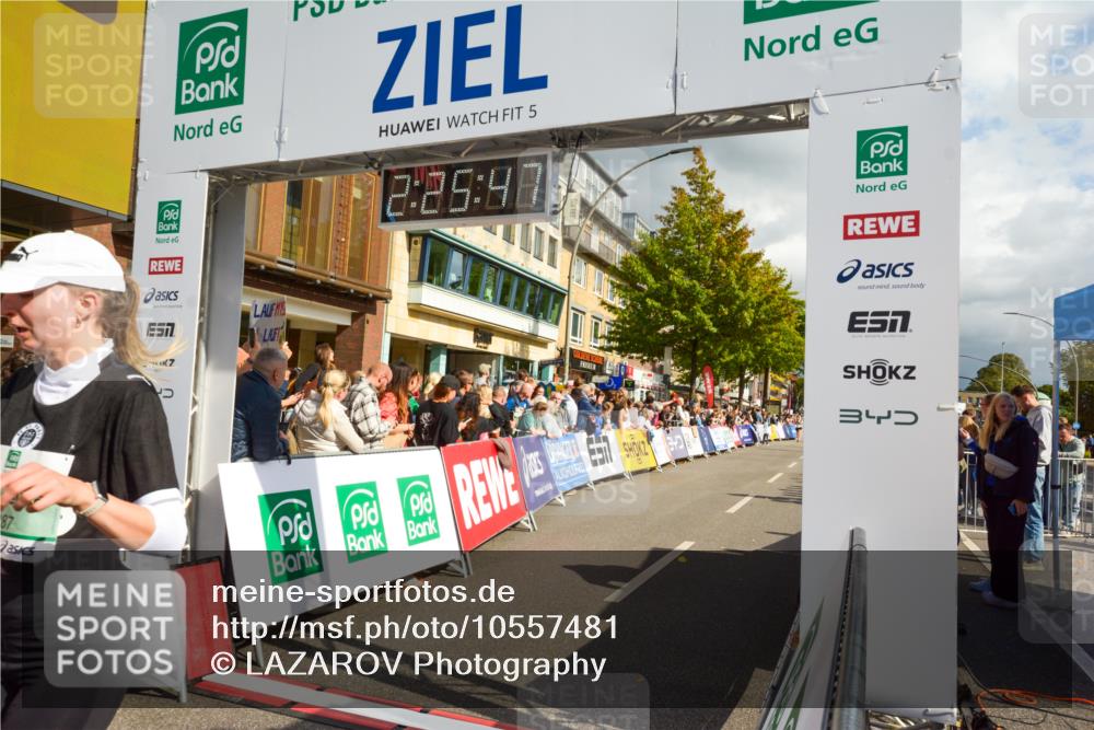 20.09.2026 - PSD Bank Halbmarathon LAZAROV Photography http://msf.ph/oto/10557481 20.09.2026 12:25:46 Ziel 1652, 1798, 2216, 2287, 2507, 2953, 2954, 3242, 3666, 3873, 4390, 4391, 4392, 4588, 4749 meine-sportfotos.de