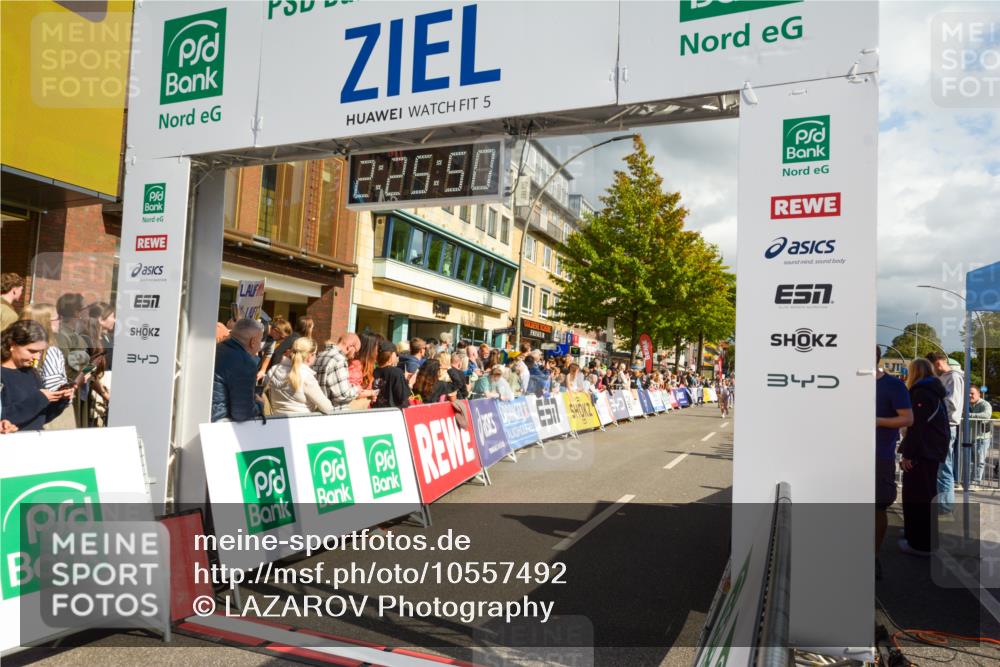 20.09.2026 - PSD Bank Halbmarathon LAZAROV Photography http://msf.ph/oto/10557492 20.09.2026 12:25:50 Ziel 2287, 2953, 2954, 3666, 3900, 4390, 4391, 4392, 4588, 4749 meine-sportfotos.de