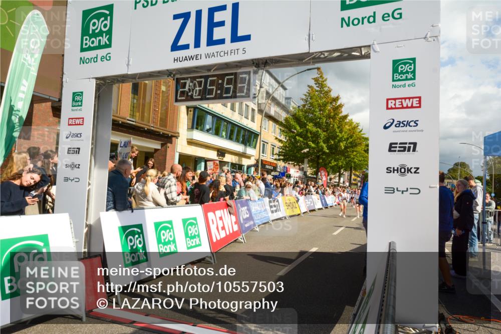 20.09.2026 - PSD Bank Halbmarathon LAZAROV Photography http://msf.ph/oto/10557503 20.09.2026 12:25:52 Ziel 2287, 2824, 3900, 4390, 4391, 4392, 4588 meine-sportfotos.de