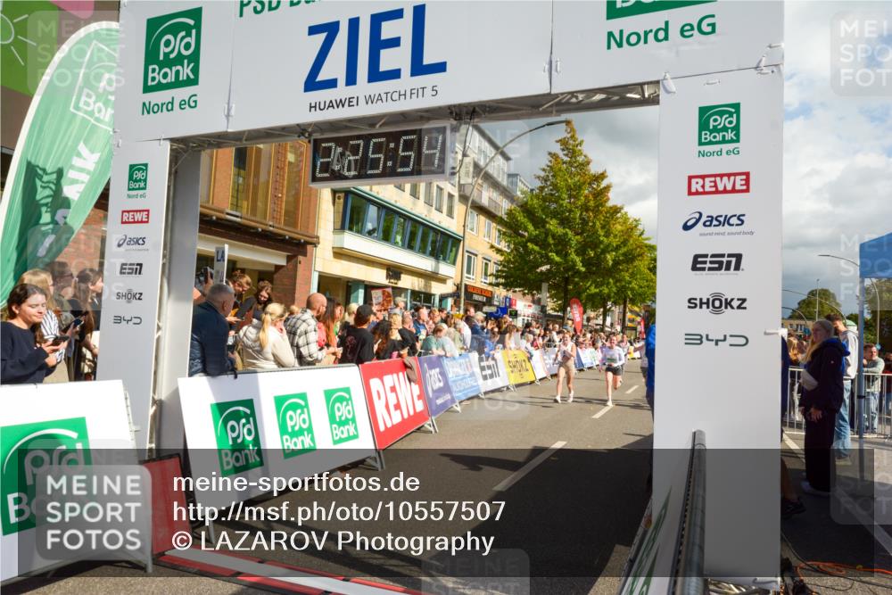20.09.2026 - PSD Bank Halbmarathon LAZAROV Photography http://msf.ph/oto/10557507 20.09.2026 12:25:54 Ziel 1259, 2824, 3900, 4390, 4391, 4392, 4588 meine-sportfotos.de