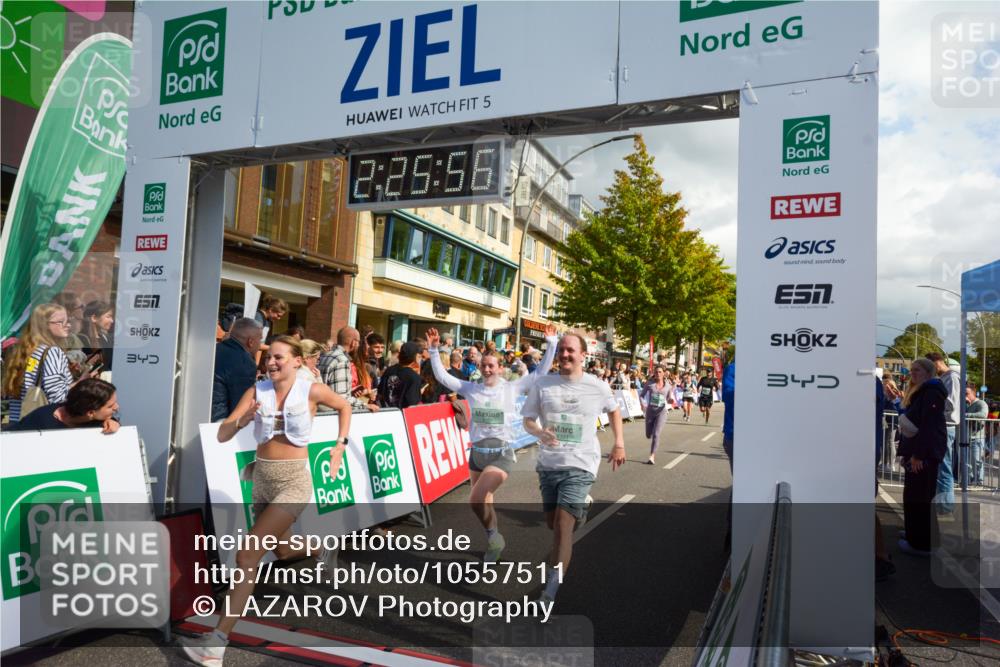 20.09.2026 - PSD Bank Halbmarathon LAZAROV Photography http://msf.ph/oto/10557511 20.09.2026 12:25:56 Ziel 1259, 2824, 3900, 4390, 4391, 4392, 4588 meine-sportfotos.de