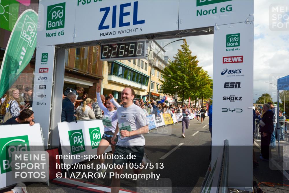 20.09.2026 - PSD Bank Halbmarathon LAZAROV Photography http://msf.ph/oto/10557513 20.09.2026 12:25:56 Ziel 1259, 2824, 3900, 4390, 4391, 4392, 4588 meine-sportfotos.de