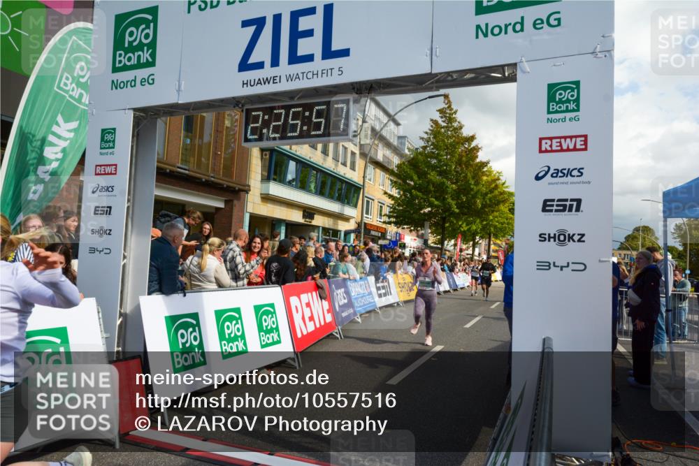 20.09.2026 - PSD Bank Halbmarathon LAZAROV Photography http://msf.ph/oto/10557516 20.09.2026 12:25:56 Ziel 1259, 2824, 3900, 4390, 4391, 4392, 4588 meine-sportfotos.de