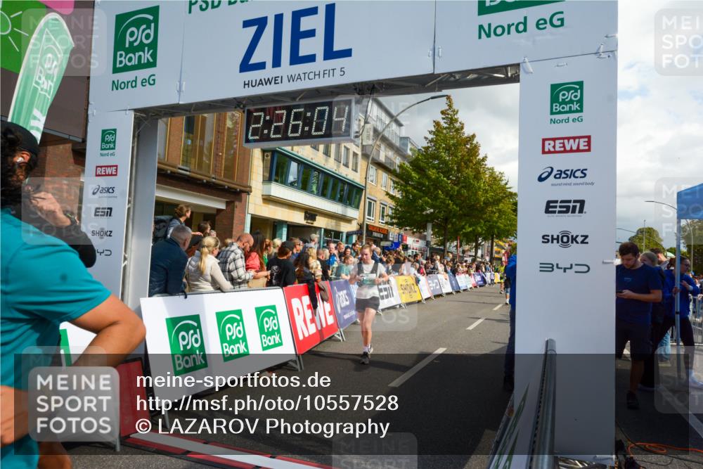 20.09.2026 - PSD Bank Halbmarathon LAZAROV Photography http://msf.ph/oto/10557528 20.09.2026 12:26:03 Ziel 1259, 1754, 1914, 2477, 2824, 3900, 4588, 4736 meine-sportfotos.de
