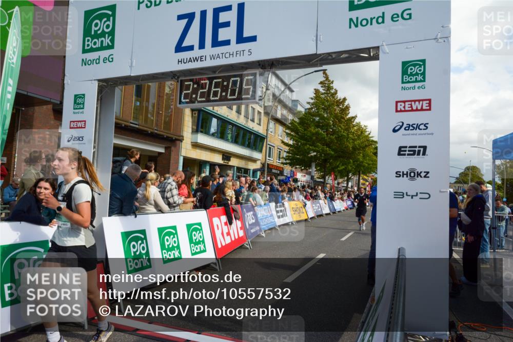 20.09.2026 - PSD Bank Halbmarathon LAZAROV Photography http://msf.ph/oto/10557532 20.09.2026 12:26:05 Ziel 1259, 1754, 1807, 1914, 2477, 2824, 3900, 4736 meine-sportfotos.de