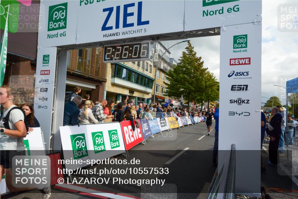 20.09.2026 - PSD Bank Halbmarathon LAZAROV Photography http://msf.ph/oto/10557533 20.09.2026 12:26:05 Ziel 1259, 1754, 1807, 1914, 2477, 2824, 3900, 4736 meine-sportfotos.de