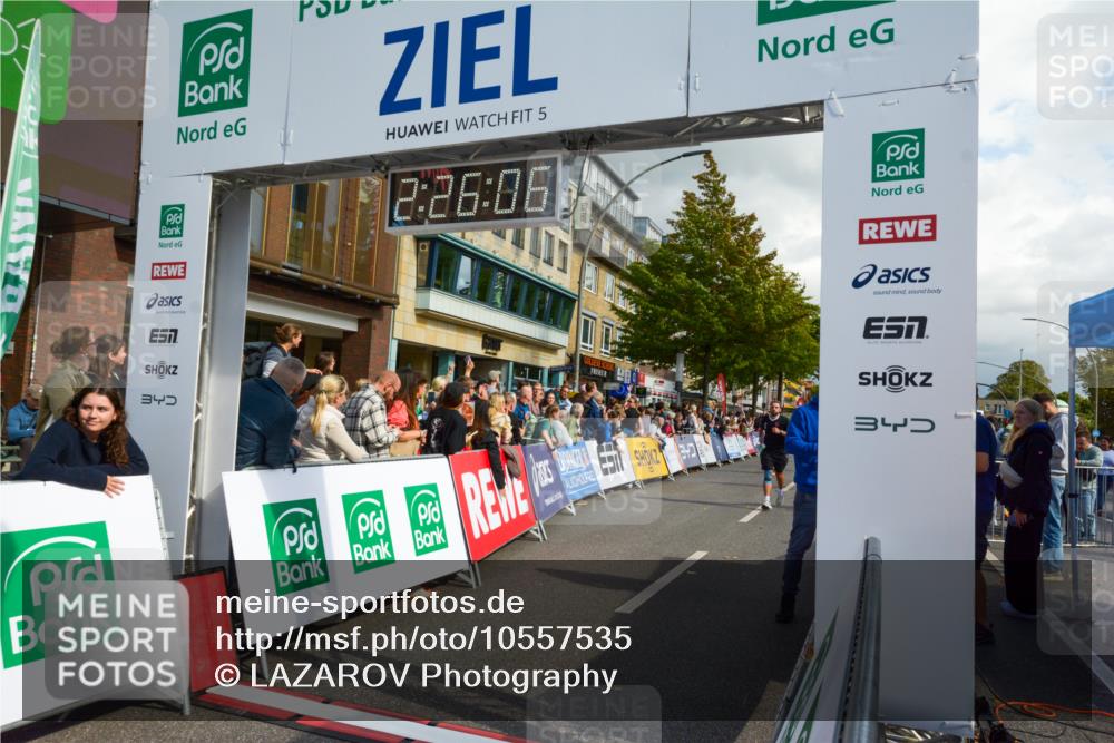 20.09.2026 - PSD Bank Halbmarathon LAZAROV Photography http://msf.ph/oto/10557535 20.09.2026 12:26:05 Ziel 1259, 1754, 1807, 1914, 2477, 2824, 3900, 4736 meine-sportfotos.de