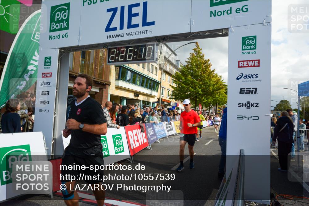 20.09.2026 - PSD Bank Halbmarathon LAZAROV Photography http://msf.ph/oto/10557539 20.09.2026 12:26:09 Ziel 1259, 1477, 1754, 1807, 1914, 2477, 2824, 3693, 3694, 4192, 4736 meine-sportfotos.de
