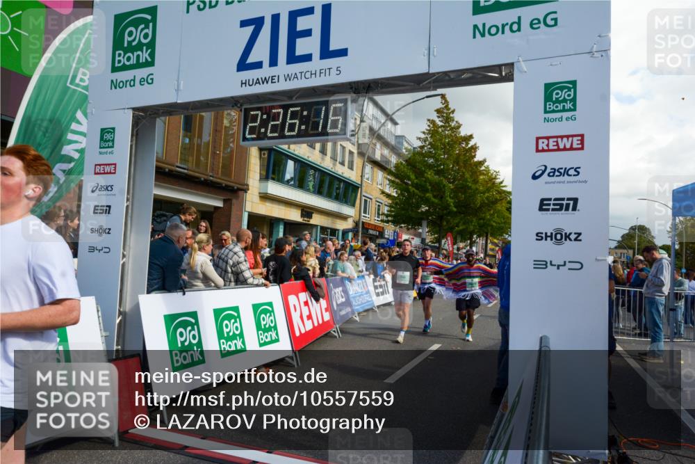 20.09.2026 - PSD Bank Halbmarathon LAZAROV Photography http://msf.ph/oto/10557559 20.09.2026 12:26:16 Ziel 1202, 1477, 1754, 1807, 1914, 2477, 3693, 3694, 4192, 4216 meine-sportfotos.de