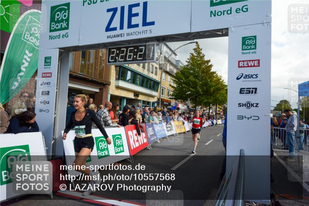 20.09.2026 - PSD Bank Halbmarathon LAZAROV Photography http://msf.ph/oto/10557568 20.09.2026 12:26:20 Ziel 1202, 1477, 1807, 3693, 3694, 4192, 4216 meine-sportfotos.de