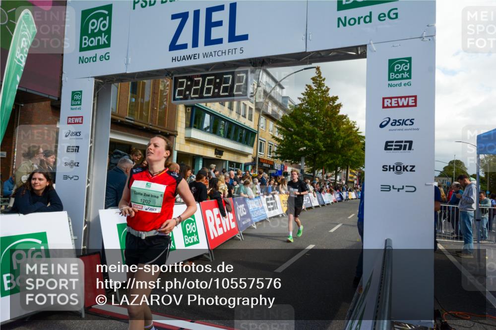 20.09.2026 - PSD Bank Halbmarathon LAZAROV Photography http://msf.ph/oto/10557576 20.09.2026 12:26:22 Ziel 1202, 1477, 1807, 3693, 3694, 4192, 4216, 4584 meine-sportfotos.de
