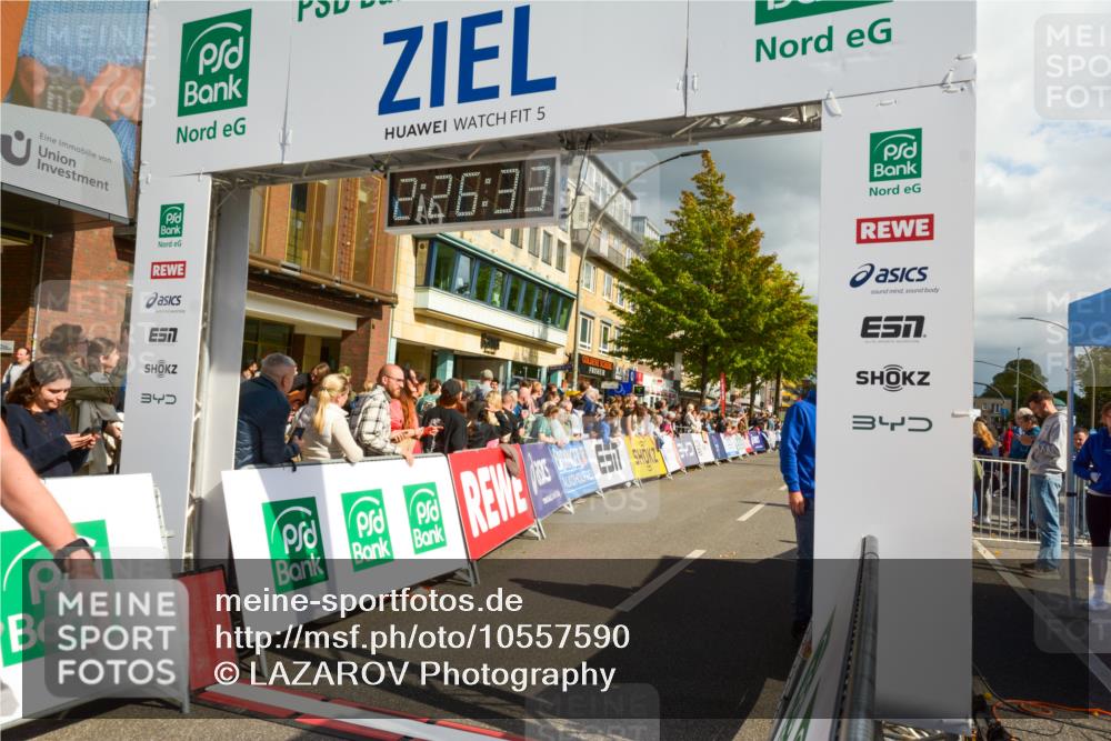 20.09.2026 - PSD Bank Halbmarathon LAZAROV Photography http://msf.ph/oto/10557590 20.09.2026 12:26:33 Ziel 1113, 1231, 1844, 2871, 3821, 4427, 4584 meine-sportfotos.de