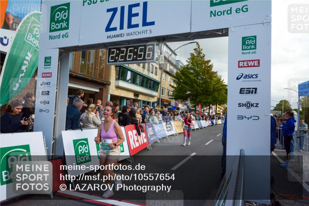 20.09.2026 - PSD Bank Halbmarathon LAZAROV Photography http://msf.ph/oto/10557654 20.09.2026 12:26:56 Ziel 1738, 2021, 2039, 2295, 2538 meine-sportfotos.de