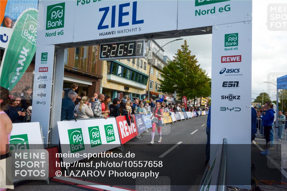 20.09.2026 - PSD Bank Halbmarathon LAZAROV Photography http://msf.ph/oto/10557658 20.09.2026 12:26:57 Ziel 1738, 2021, 2295, 2538 meine-sportfotos.de