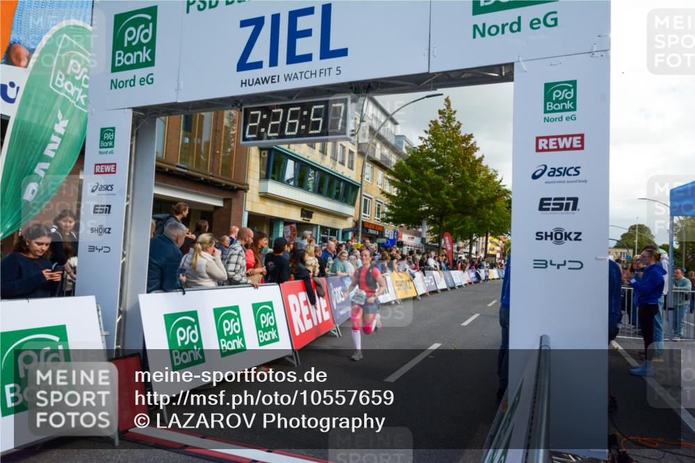 20.09.2026 - PSD Bank Halbmarathon LAZAROV Photography http://msf.ph/oto/10557659 20.09.2026 12:26:57 Ziel 1738, 2021, 2295, 2538 meine-sportfotos.de