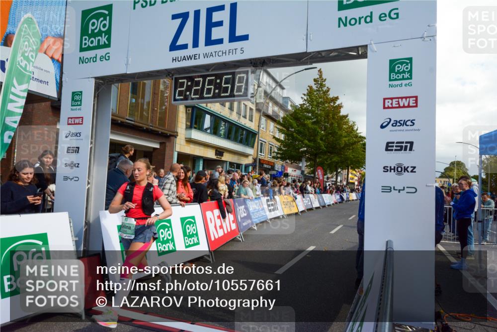 20.09.2026 - PSD Bank Halbmarathon LAZAROV Photography http://msf.ph/oto/10557661 20.09.2026 12:26:58 Ziel 1738, 2021, 2295, 2538 meine-sportfotos.de