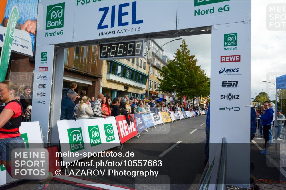 20.09.2026 - PSD Bank Halbmarathon LAZAROV Photography http://msf.ph/oto/10557663 20.09.2026 12:26:58 Ziel 1738, 2021, 2295, 2538 meine-sportfotos.de