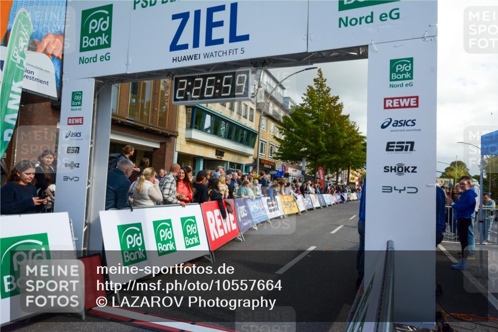 20.09.2026 - PSD Bank Halbmarathon LAZAROV Photography http://msf.ph/oto/10557664 20.09.2026 12:26:58 Ziel 1738, 2021, 2295, 2538 meine-sportfotos.de
