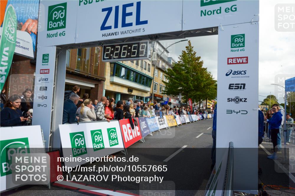 20.09.2026 - PSD Bank Halbmarathon LAZAROV Photography http://msf.ph/oto/10557665 20.09.2026 12:26:58 Ziel 1738, 2021, 2295, 2538 meine-sportfotos.de