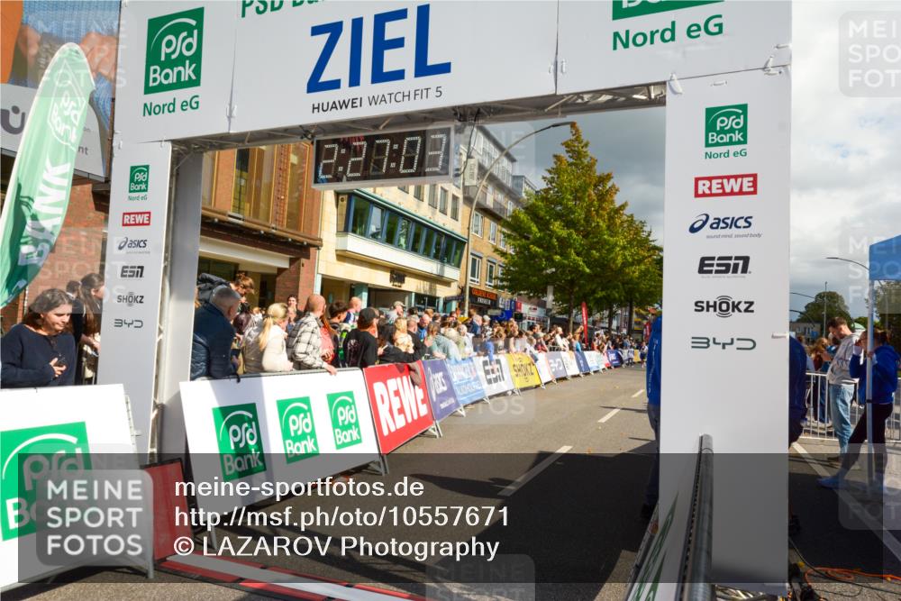 20.09.2026 - PSD Bank Halbmarathon LAZAROV Photography http://msf.ph/oto/10557671 20.09.2026 12:27:03 Ziel 1480, 2295 meine-sportfotos.de