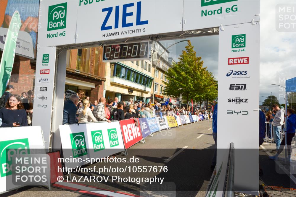 20.09.2026 - PSD Bank Halbmarathon LAZAROV Photography http://msf.ph/oto/10557676 20.09.2026 12:27:04 Ziel 1480, 2295 meine-sportfotos.de