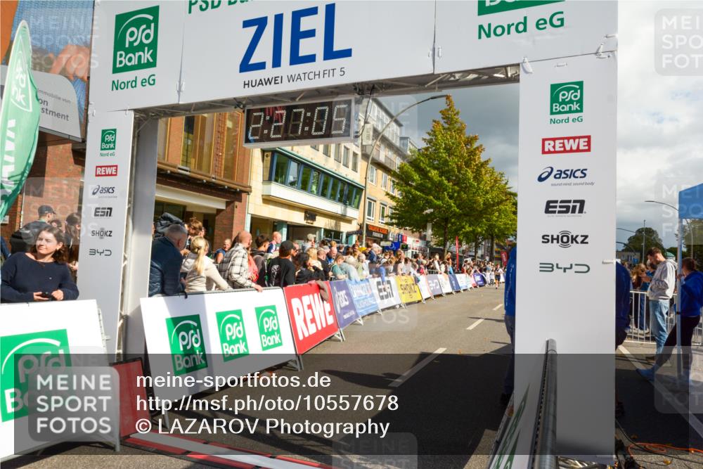 20.09.2026 - PSD Bank Halbmarathon LAZAROV Photography http://msf.ph/oto/10557678 20.09.2026 12:27:04 Ziel 1480, 2295 meine-sportfotos.de