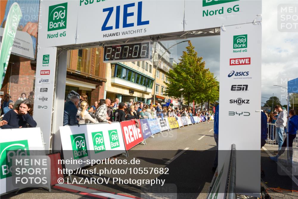 20.09.2026 - PSD Bank Halbmarathon LAZAROV Photography http://msf.ph/oto/10557682 20.09.2026 12:27:05 Ziel 1480 meine-sportfotos.de
