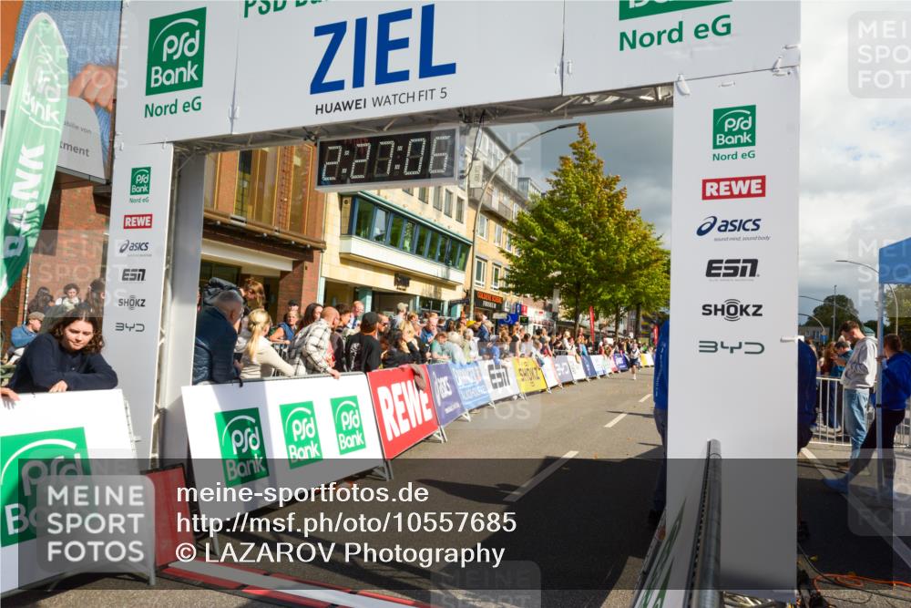 20.09.2026 - PSD Bank Halbmarathon LAZAROV Photography http://msf.ph/oto/10557685 20.09.2026 12:27:05 Ziel 1480 meine-sportfotos.de