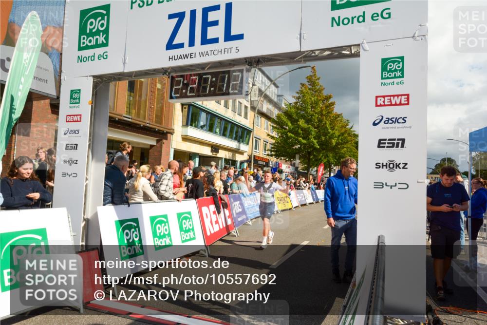 20.09.2026 - PSD Bank Halbmarathon LAZAROV Photography http://msf.ph/oto/10557692 20.09.2026 12:27:11 Ziel 1480, 2839 meine-sportfotos.de