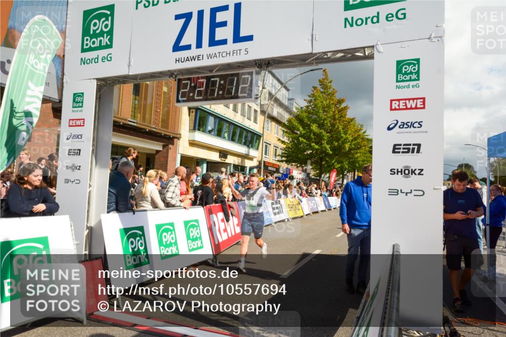 20.09.2026 - PSD Bank Halbmarathon LAZAROV Photography http://msf.ph/oto/10557694 20.09.2026 12:27:12 Ziel 1480, 1667, 2839, 3294 meine-sportfotos.de