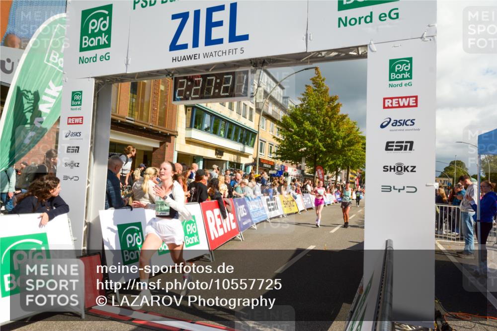 20.09.2026 - PSD Bank Halbmarathon LAZAROV Photography http://msf.ph/oto/10557725 20.09.2026 12:27:20 Ziel 1186, 1667, 2279, 2839, 3294 meine-sportfotos.de