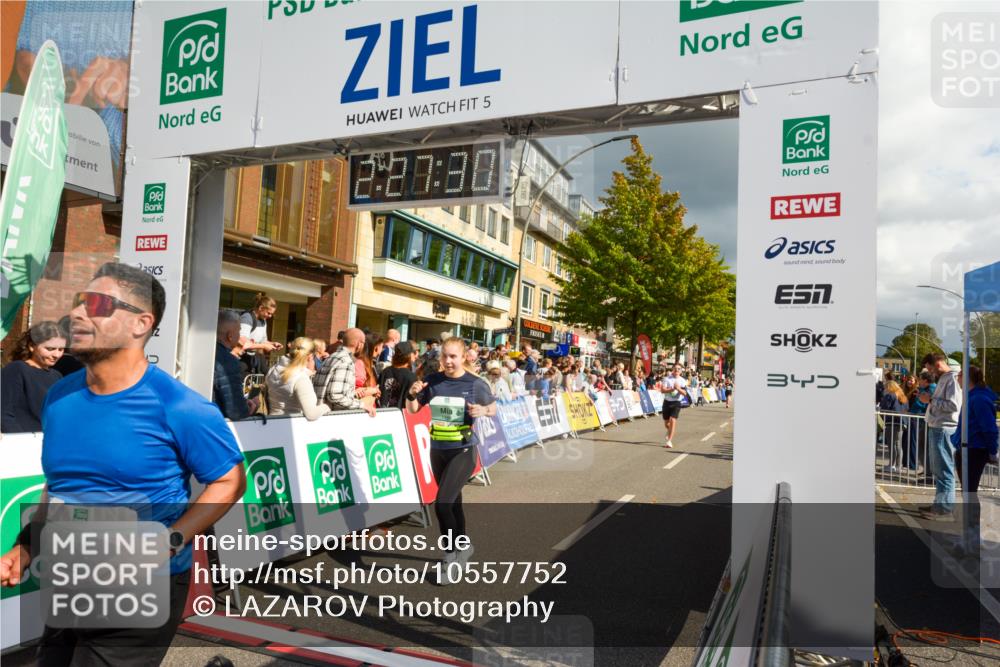 20.09.2026 - PSD Bank Halbmarathon LAZAROV Photography http://msf.ph/oto/10557752 20.09.2026 12:27:30 Ziel 1186, 1667, 2279, 2444, 3294, 4193, 4264, 4792 meine-sportfotos.de