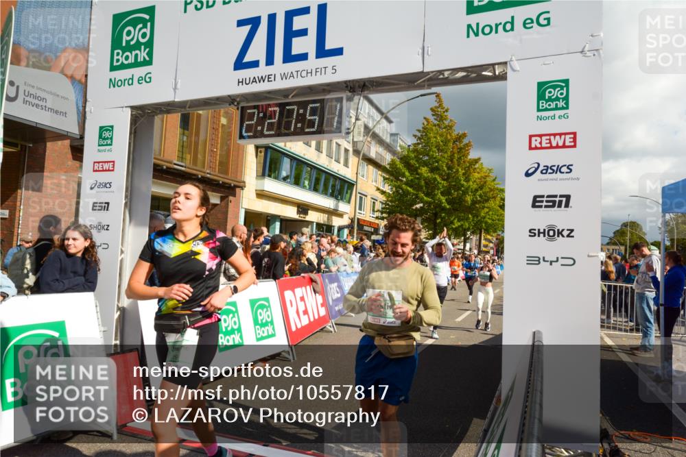 20.09.2026 - PSD Bank Halbmarathon LAZAROV Photography http://msf.ph/oto/10557817 20.09.2026 12:27:51 Ziel 1517, 2427, 2943, 3564, 3594, 3947, 4003, 4187, 4242, 4244 meine-sportfotos.de
