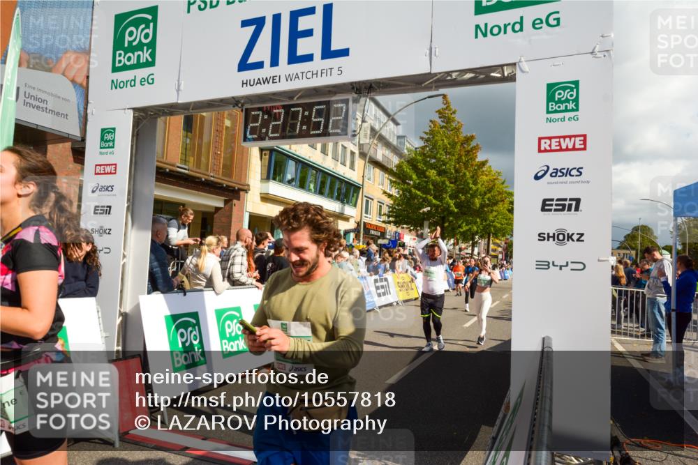 20.09.2026 - PSD Bank Halbmarathon LAZAROV Photography http://msf.ph/oto/10557818 20.09.2026 12:27:51 Ziel 1517, 2427, 2943, 3564, 3594, 3947, 4003, 4187, 4242, 4244 meine-sportfotos.de
