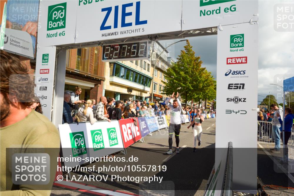 20.09.2026 - PSD Bank Halbmarathon LAZAROV Photography http://msf.ph/oto/10557819 20.09.2026 12:27:51 Ziel 1517, 2427, 2943, 3564, 3594, 3947, 4003, 4187, 4242, 4244 meine-sportfotos.de