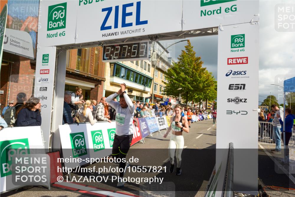 20.09.2026 - PSD Bank Halbmarathon LAZAROV Photography http://msf.ph/oto/10557821 20.09.2026 12:27:53 Ziel 1517, 2427, 3564, 3594, 3947, 4187, 4242, 4244 meine-sportfotos.de