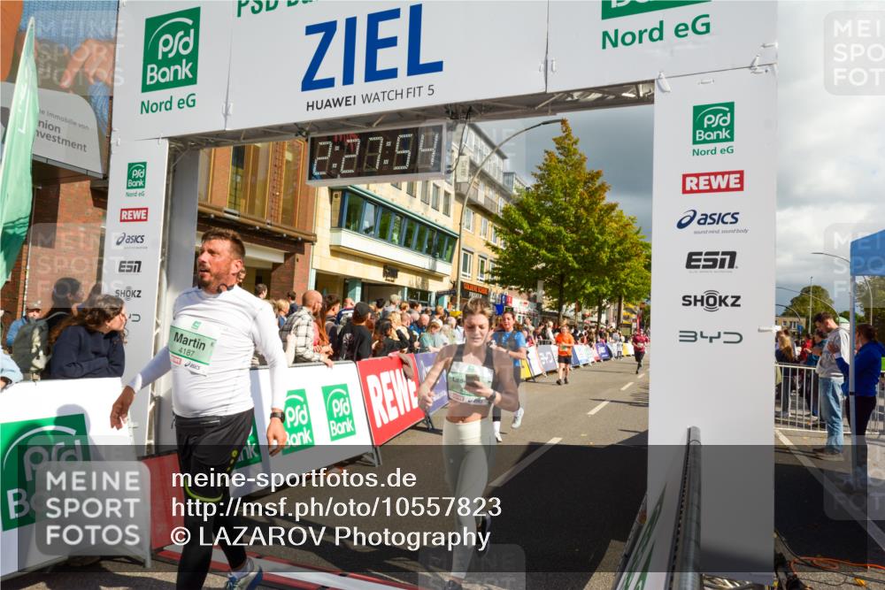20.09.2026 - PSD Bank Halbmarathon LAZAROV Photography http://msf.ph/oto/10557823 20.09.2026 12:27:53 Ziel 1517, 2427, 3564, 3594, 3947, 4187, 4242, 4244 meine-sportfotos.de