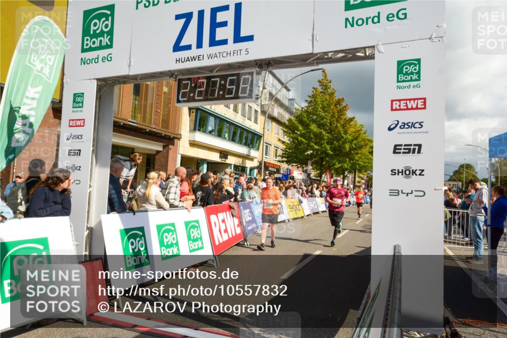 20.09.2026 - PSD Bank Halbmarathon LAZAROV Photography http://msf.ph/oto/10557832 20.09.2026 12:27:58 Ziel 1517, 2427, 3594, 3947, 4187, 4244, 4586, 4587 meine-sportfotos.de