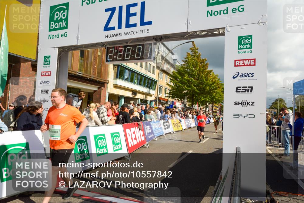 20.09.2026 - PSD Bank Halbmarathon LAZAROV Photography http://msf.ph/oto/10557842 20.09.2026 12:28:00 Ziel 1517, 2427, 3594, 3947, 4586, 4587 meine-sportfotos.de