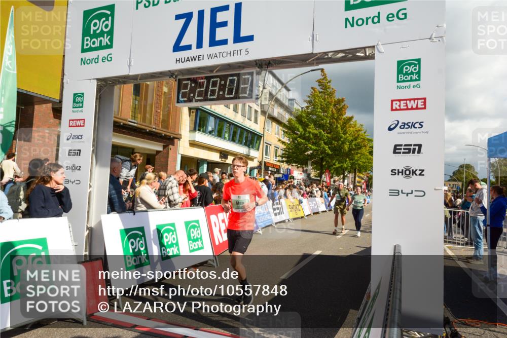 20.09.2026 - PSD Bank Halbmarathon LAZAROV Photography http://msf.ph/oto/10557848 20.09.2026 12:28:03 Ziel 2427, 3594, 3947, 4586, 4587 meine-sportfotos.de