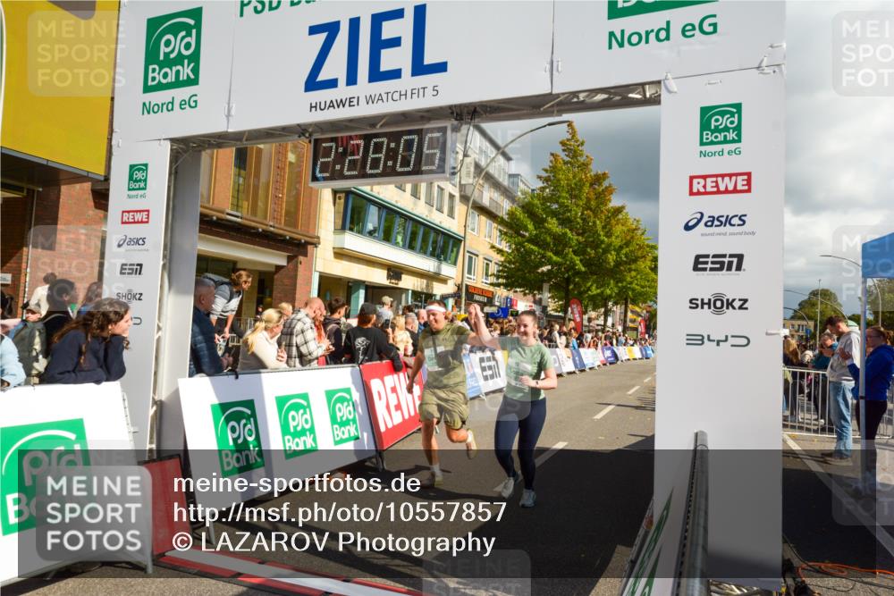 20.09.2026 - PSD Bank Halbmarathon LAZAROV Photography http://msf.ph/oto/10557857 20.09.2026 12:28:05 Ziel 1367, 2427, 3594, 3947, 4586, 4587 meine-sportfotos.de