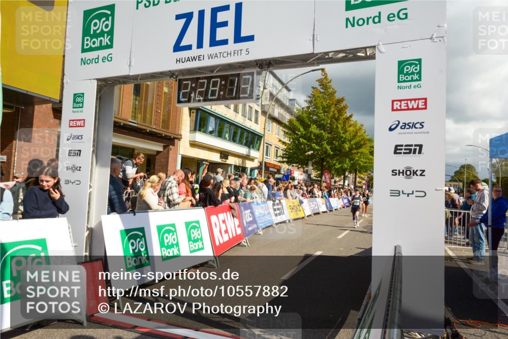 20.09.2026 - PSD Bank Halbmarathon LAZAROV Photography http://msf.ph/oto/10557882 20.09.2026 12:28:13 Ziel 1214, 1367, 1421, 2717, 4412, 4455, 4540, 4557 meine-sportfotos.de